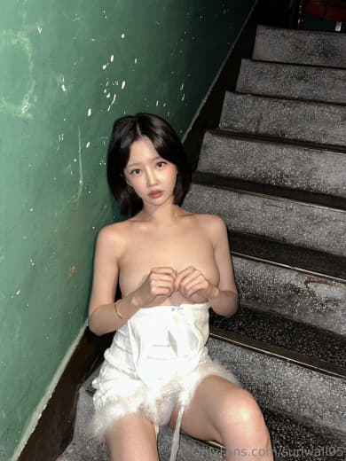 【2023-06-12】Fuxxing boobs in the car